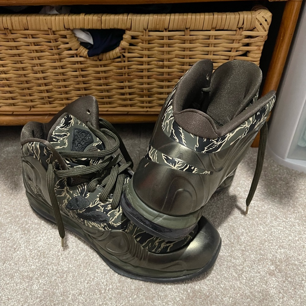 Nike Hyper positive camo